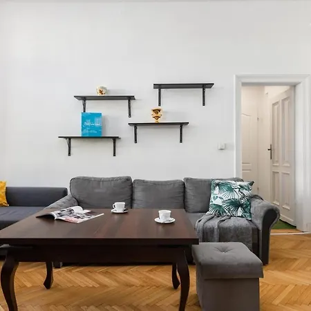 Rent Like - Aleje Ujazdowskie 18 * Warsaw